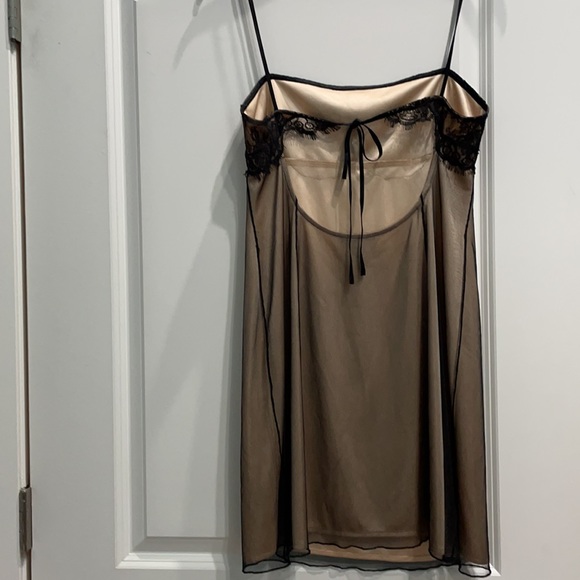 BCBGMaxAzria elegant mini dress with cutout back - Picture 4 of 6